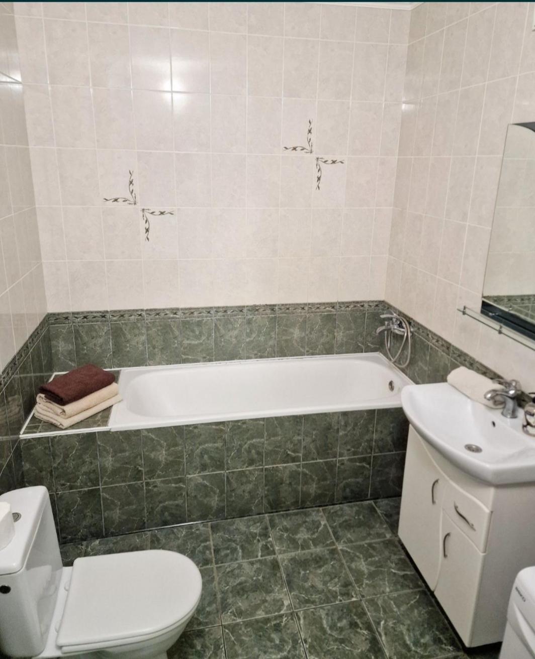 Apartment On Kravchuka, 11B Luck Kültér fotó